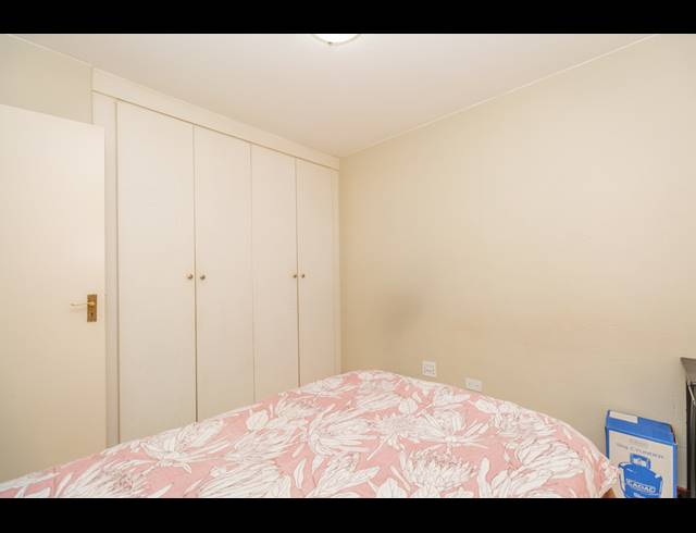 1 BEDROOM APARTMENT FOR SALE IN BLACKHEATH